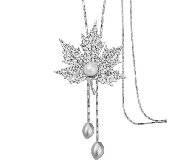 Silver long chain 2024 with pendant